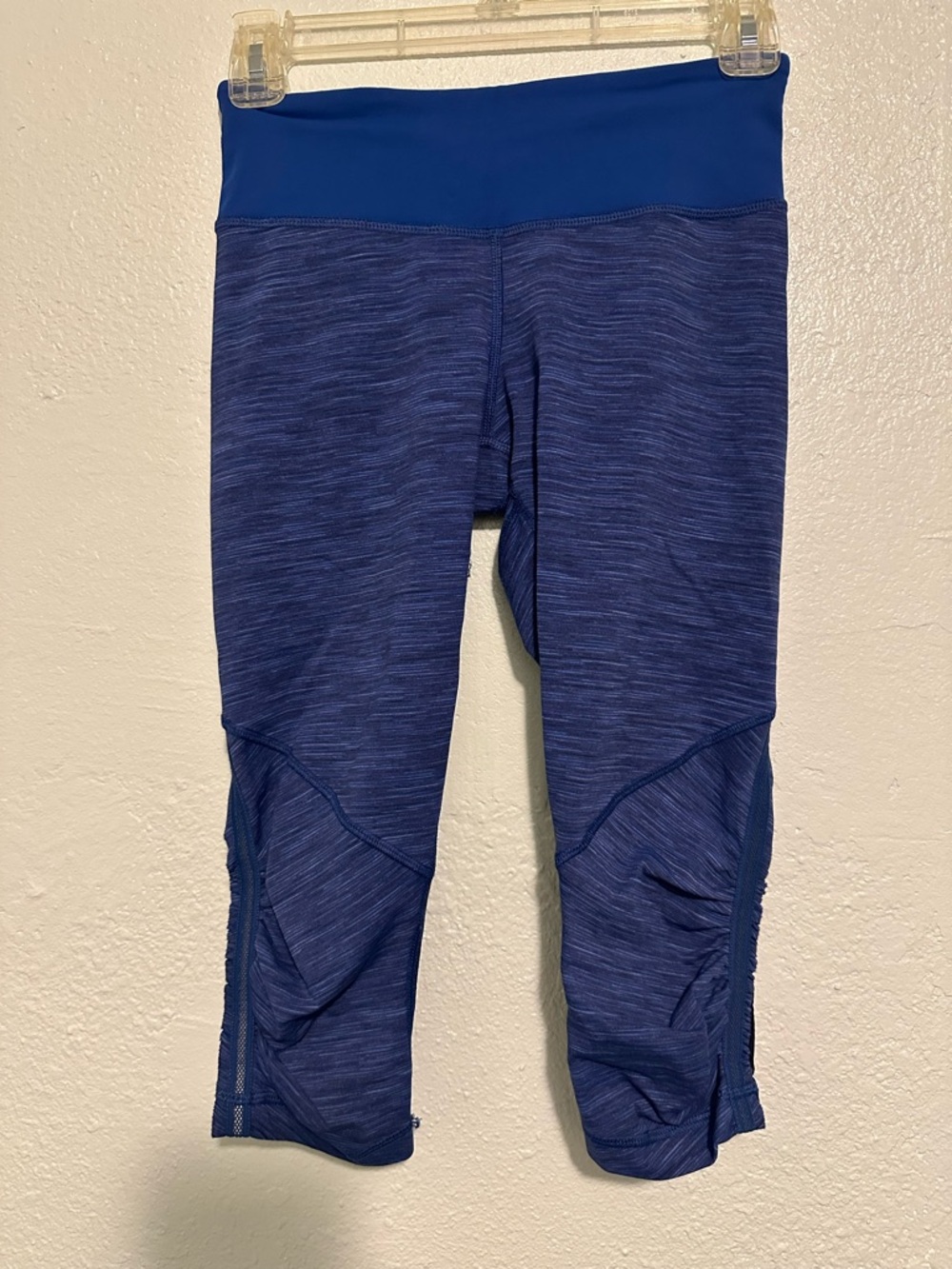 Lululemon Athletic Capri Leggings Blue and Black Size 4